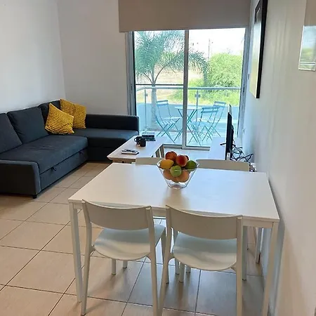 Number 10 @ Coralli بروتاراس