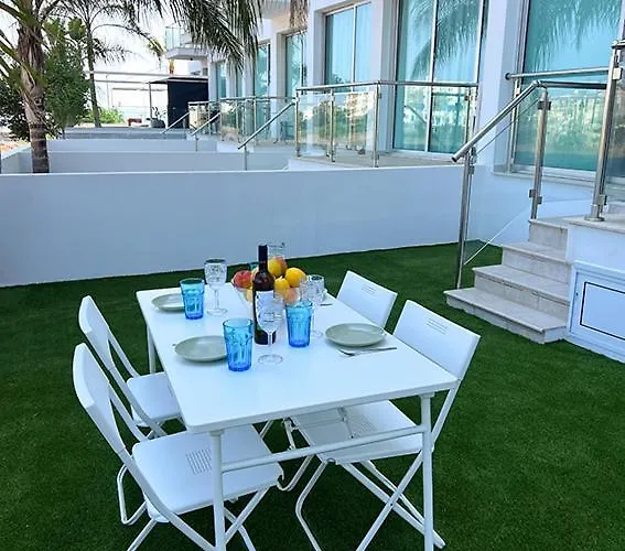 Number 10 @ Coralli *