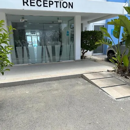 Number 10 @ Coralli Apartamento *