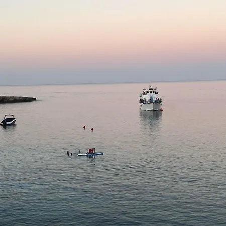 Apartamento Number 10 @ Coralli *